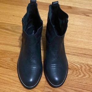 NWOT Kelsi Dagger Ankle Western Boots